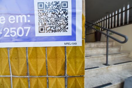 Apartamento à venda com 44m², 1 quarto e sem vaga Apartamento à venda com 44m², 1 quarto e sem vagaPlaca