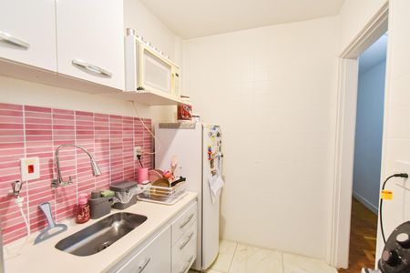 Apartamento à venda com 44m², 1 quarto e sem vaga Apartamento à venda com 44m², 1 quarto e sem vagaCozinha