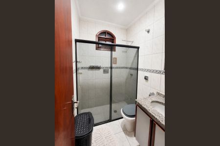 Banheiro de casa à venda com 3 quartos, 146m² em Conjunto Residencial Pombeva, São Bernardo do Campo