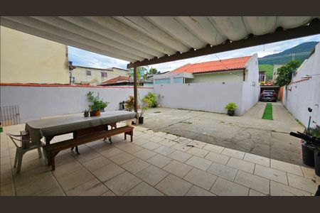 Casa para alugar com 140m², 3 quartos e 5 vagas Casa para alugar com 140m², 3 quartos e 5 vagasQuintal
