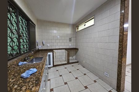 Casa para alugar com 140m², 3 quartos e 5 vagas Casa para alugar com 140m², 3 quartos e 5 vagasCozinha