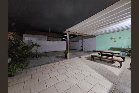 Casa para alugar com 140m², 3 quartos e 5 vagas Casa para alugar com 140m², 3 quartos e 5 vagasQuintal