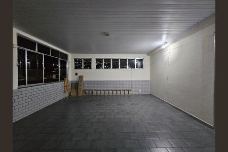 Casa para alugar com 140m², 3 quartos e 5 vagas Casa para alugar com 140m², 3 quartos e 5 vagasTerraço