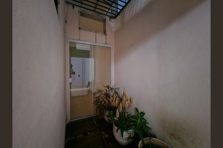 Jardim de Inverno de casa para alugar com 3 quartos, 140m² em Edson Passos, Mesquita