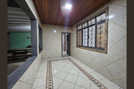Casa para alugar com 140m², 3 quartos e 5 vagas Casa para alugar com 140m², 3 quartos e 5 vagasVaranda