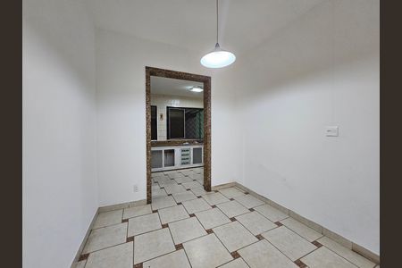 Casa para alugar com 140m², 3 quartos e 5 vagas Casa para alugar com 140m², 3 quartos e 5 vagasCopa