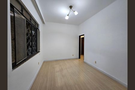 Casa para alugar com 140m², 3 quartos e 5 vagas Casa para alugar com 140m², 3 quartos e 5 vagasSala