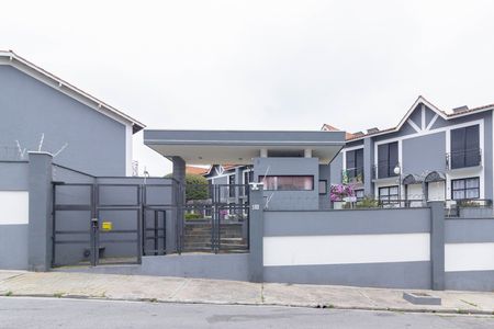 Fachada de casa de condomínio para alugar com 2 quartos, 92m² em Conjunto Residencial Vista Verde, São Paulo