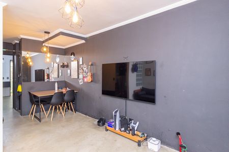 Sala de casa de condomínio para alugar com 2 quartos, 92m² em Conjunto Residencial Vista Verde, São Paulo
