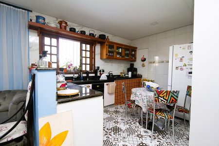 Cozinha de casa à venda com 3 quartos, 260m² em Salgado Filho, Belo Horizonte