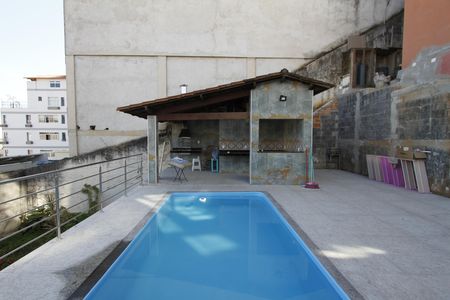 Piscina de casa à venda com 3 quartos, 260m² em Salgado Filho, Belo Horizonte