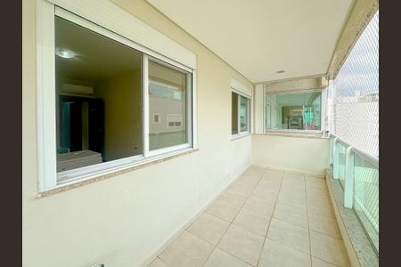 Apartamento para alugar com 120m², 3 quartos e 2 vagasVaranda