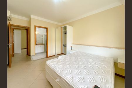 Apartamento para alugar com 120m², 3 quartos e 2 vagasSuíte 
