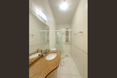 Apartamento para alugar com 120m², 3 quartos e 2 vagasBanheiro