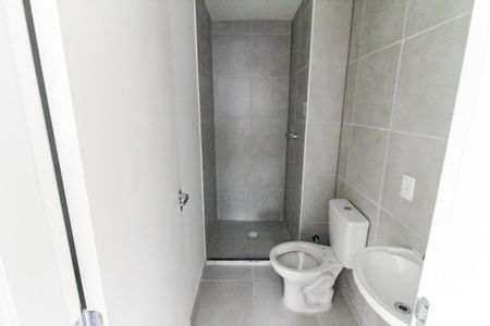 Banheiro de apartamento para alugar com 2 quartos, 40m² em Vila Andrade, São Paulo