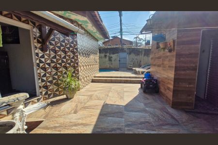 Casa à venda com 114m², 3 quartos e 2 vagas