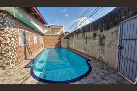 Casa à venda com 114m², 3 quartos e 2 vagas