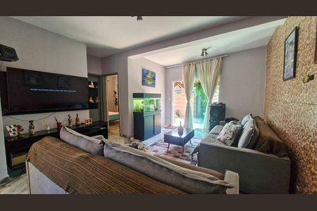 Casa à venda com 3 quartos, 114m² em Jardim Alpino, São Paulo