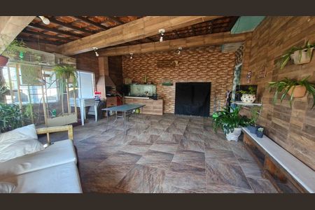 Casa à venda com 3 quartos, 114m² em Jardim Alpino, São Paulo