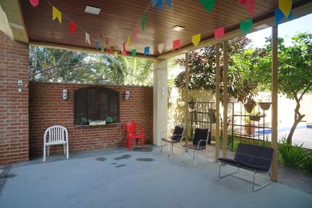 Área externa de casa à venda com 4 quartos, 450m² em Engenho do Mato, Niterói
