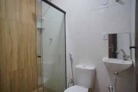 Casa à venda com 450m², 4 quartos e 4 vagas Casa à venda com 450m², 4 quartos e 4 vagasBanheiro do Quarto 2