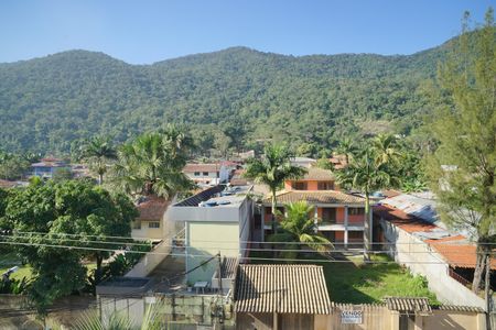 Vista de casa à venda com 4 quartos, 450m² em Engenho do Mato, Niterói