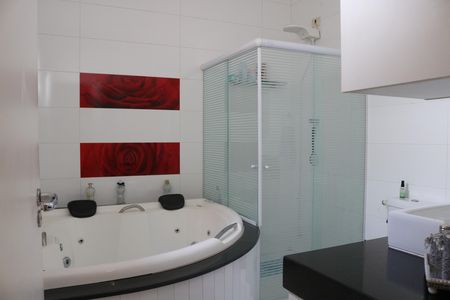 Casa para alugar com 121m², 2 quartos e 1 vagaBanheiro 2