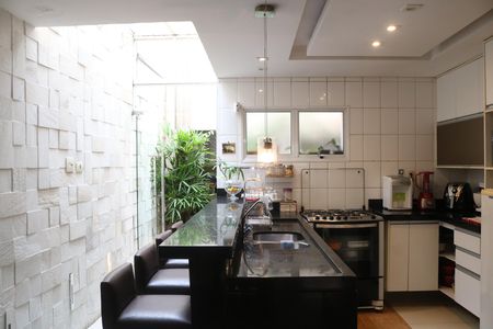 Casa para alugar com 121m², 2 quartos e 1 vagaCozinha