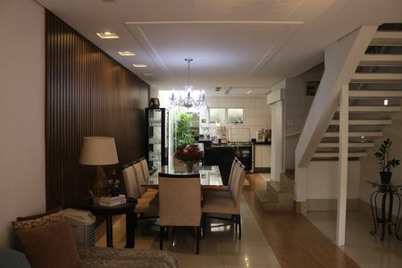 Sala de casa para alugar com 2 quartos, 121m² em Pompeia, São Paulo