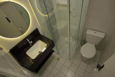 Banheiro da Suíte  de apartamento para alugar com 2 quartos, 64m² em Baeta Neves, São Bernardo do Campo