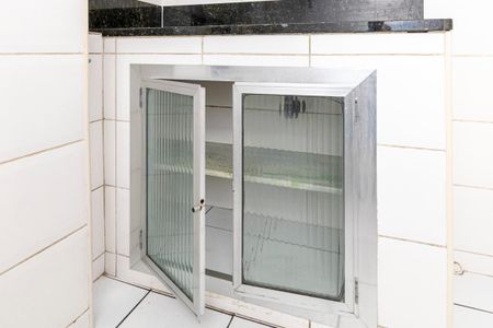 Apartamento para alugar com 70m², 2 quartos e sem vaga Apartamento para alugar com 70m², 2 quartos e sem vagaCozinha - Armários