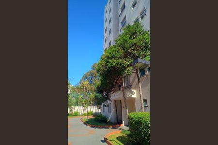 Apartamento à venda com 49m², 2 quartos e 1 vaga Apartamento à venda com 49m², 2 quartos e 1 vagaFachada