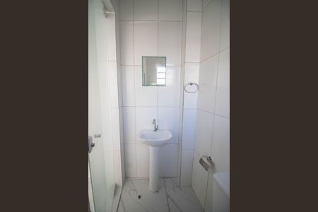 Casa para alugar com 40m², 1 quarto e sem vaga Casa para alugar com 40m², 1 quarto e sem vagaBanheiro social