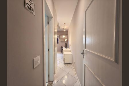 Casa de condomínio à venda com 403m², 5 quartos e 3 vagas Casa de condomínio à venda com 403m², 5 quartos e 3 vagasSuíte 4