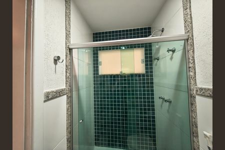 Casa de condomínio à venda com 403m², 5 quartos e 3 vagas Casa de condomínio à venda com 403m², 5 quartos e 3 vagasBanheiro da Suíte 5