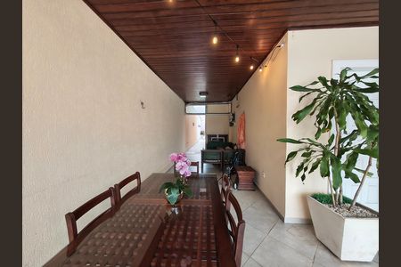 Casa de condomínio à venda com 403m², 5 quartos e 3 vagas Casa de condomínio à venda com 403m², 5 quartos e 3 vagasÁrea Gourmet