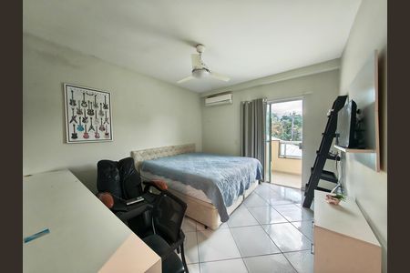 Casa de condomínio à venda com 403m², 5 quartos e 3 vagas Casa de condomínio à venda com 403m², 5 quartos e 3 vagasSuíte 2