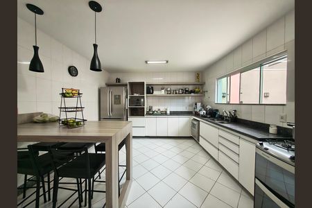 Cozinha de casa de condomínio à venda com 5 quartos, 403m² em Barra da Tijuca, Rio de Janeiro