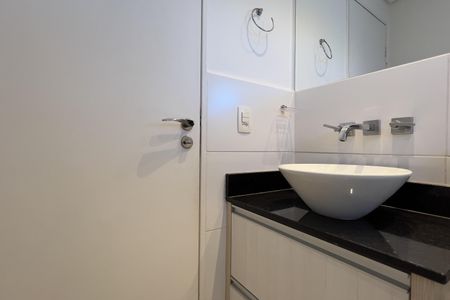 Apartamento para alugar com 38m², 1 quarto e 1 vaga Apartamento para alugar com 38m², 1 quarto e 1 vagaBanheiro