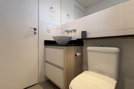 Apartamento para alugar com 38m², 1 quarto e 1 vaga Apartamento para alugar com 38m², 1 quarto e 1 vagaBanheiro