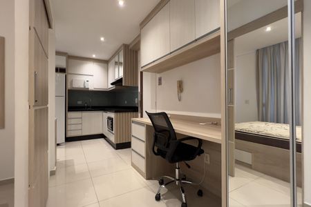 Apartamento para alugar com 38m², 1 quarto e 1 vaga Apartamento para alugar com 38m², 1 quarto e 1 vagaCorredor