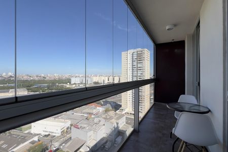 Apartamento para alugar com 38m², 1 quarto e 1 vaga Apartamento para alugar com 38m², 1 quarto e 1 vagaVaranda e Área de Serviço