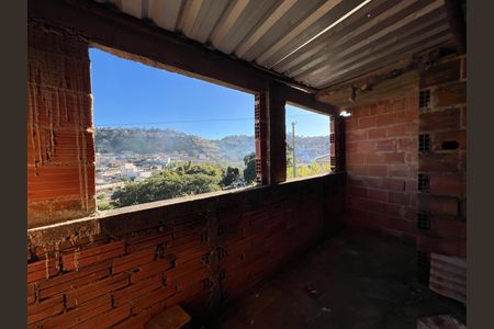 Casa para alugar com 75m², 2 quartos e 1 vaga Casa para alugar com 75m², 2 quartos e 1 vagaTerraço