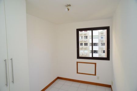 Apartamento para alugar com 65m², 2 quartos e 1 vaga Apartamento para alugar com 65m², 2 quartos e 1 vagaQuarto