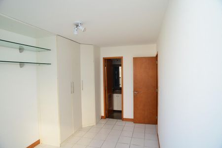 Apartamento para alugar com 65m², 2 quartos e 1 vaga Apartamento para alugar com 65m², 2 quartos e 1 vagaSuíte