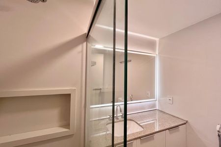 Apartamento para alugar com 68m², 2 quartos e 1 vaga Apartamento para alugar com 68m², 2 quartos e 1 vagaBanheiro da Suíte