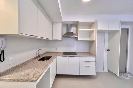Cozinha de apartamento para alugar com 2 quartos, 68m² em Gávea, Rio de Janeiro