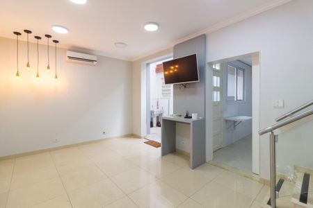 Sala de casa à venda com 3 quartos, 120m² em Paraíso, São Paulo