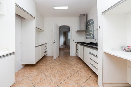 Cozinha de casa à venda com 3 quartos, 190m² em Vila Cordeiro, São Paulo