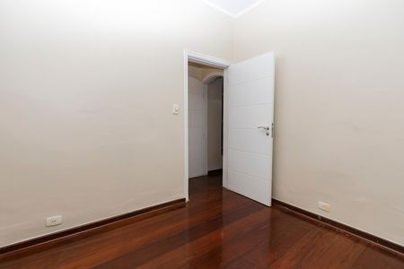 Quarto 2 de casa à venda com 3 quartos, 190m² em Vila Cordeiro, São Paulo